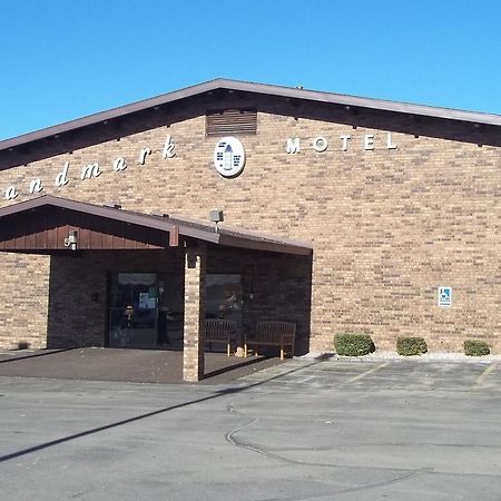 Landmark Motel Clintonville Buitenkant foto